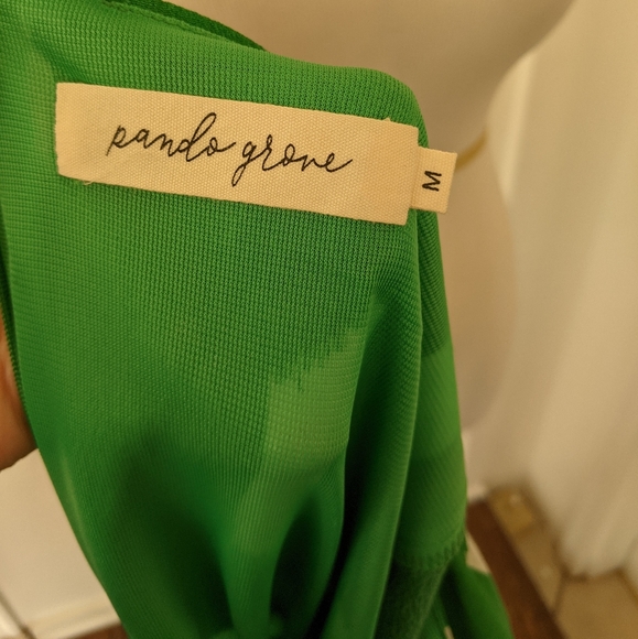 Roolee Vanessa dress, green and white- size medium - Picture 3 of 14